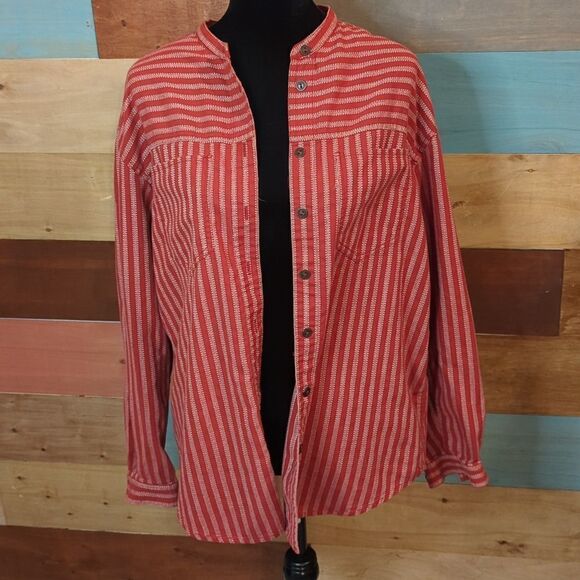 Large lizware striped button-down blouse - Picture 1 of 4